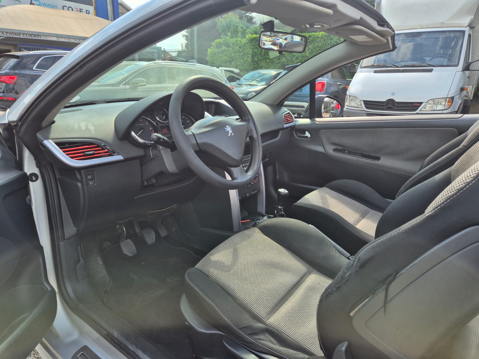 PEUGEOT 207 Cabrio