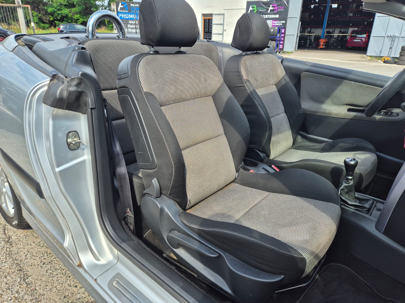 PEUGEOT 207 Cabrio